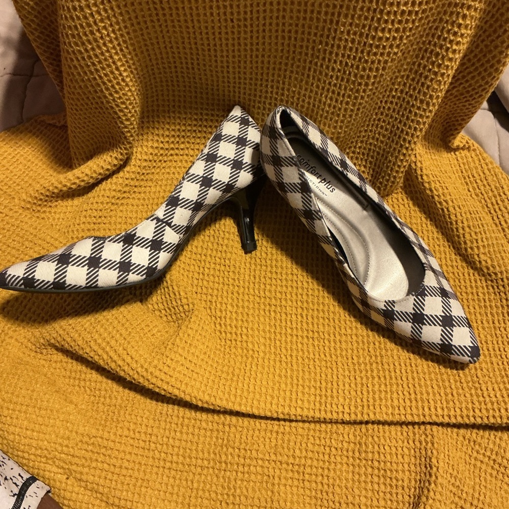 Comfort Plus by Predictions Black and White Checkered Heels